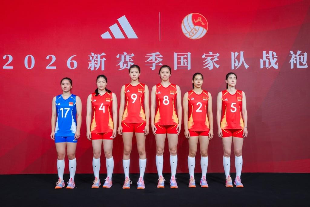 队报：巴黎卖拉莫斯和李刚仁收入破亿，将签阿克利乌舍和迪奥曼德