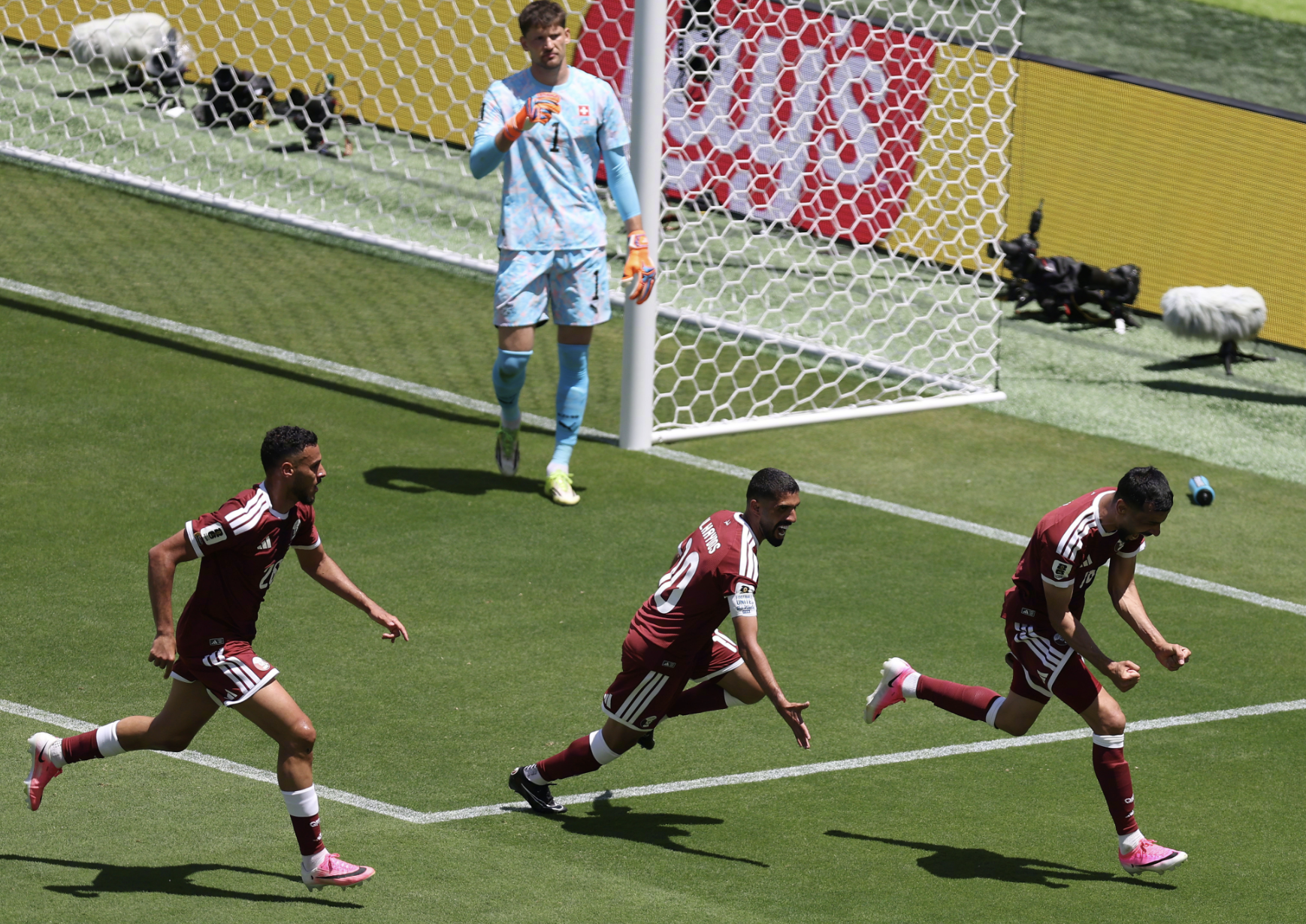 郑钦文知道输球后一定会有谩骂声,打趣目前功力尽失期待未来 郑钦文知道输球后一定会有谩骂声,打趣目前功力尽失期待未来