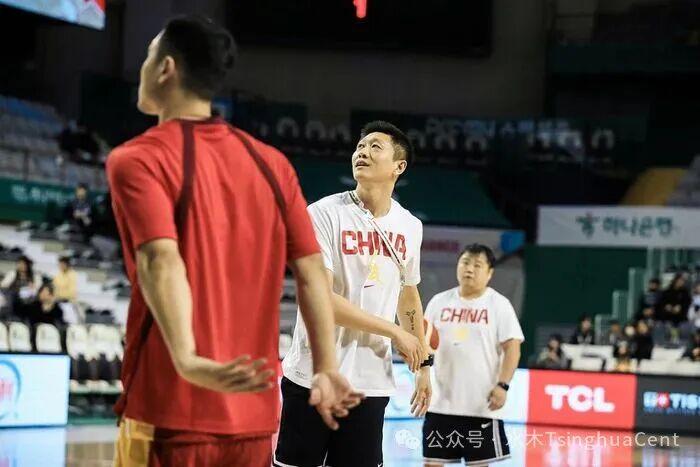 铜梁龙将士到安居古城“过端午”，刘建业包粽子“汗颜了”