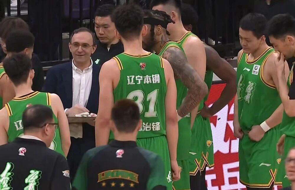佛得角后卫迪尼伊:我们来世界杯不是陪跑,而是要全力拼下去 佛得角后卫迪尼伊:我们来世界杯不是陪跑,而是要全力拼下去