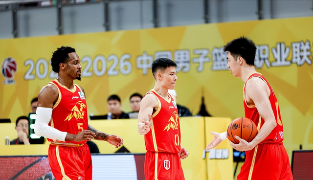 米兰体育邓超带等等现场见证,尼克斯落后16分大翻盘,布伦森狂砍45分夺冠 米兰体育邓超带等等现场见证,尼克斯落后16分大翻盘,布伦森狂砍45分夺冠