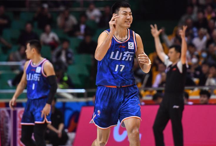 米兰体育尼克斯夺冠装备销售额创全体育史纪录 前12小时订单超老鹰超级碗峰值 米兰体育尼克斯夺冠装备销售额创全体育史纪录 前12小时订单超老鹰超级碗峰值