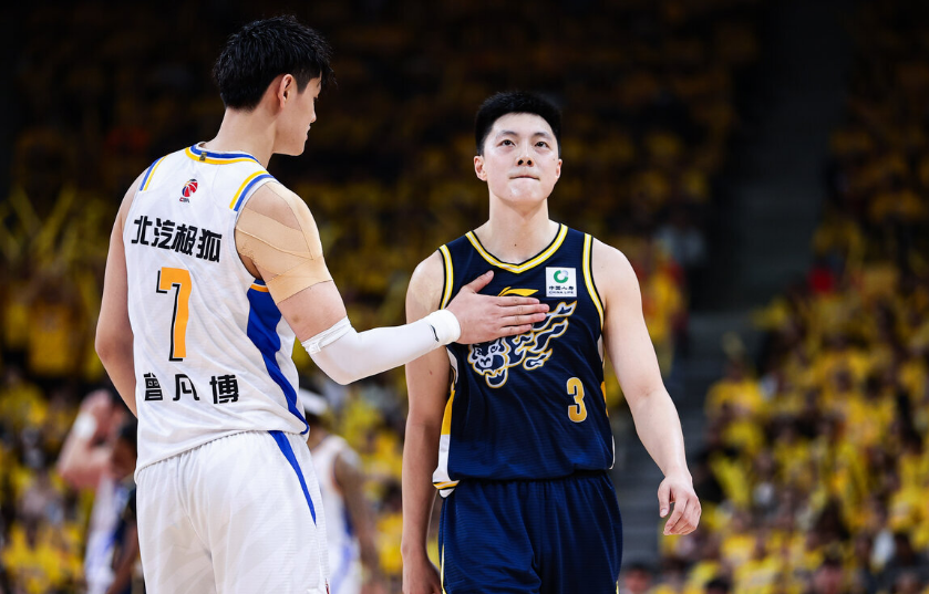 NBA总决赛G5直播：尼克斯3