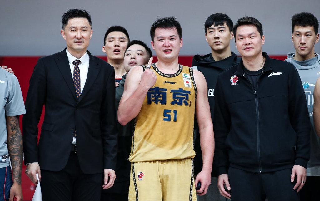 米兰体育里奇保罗亲自辟谣各类流言:詹姆斯去向尚无定论,所有传闻均不实 米兰体育里奇保罗亲自辟谣各类流言:詹姆斯去向尚无定论,所有传闻均不实