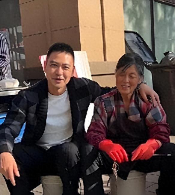 米兰体育文班无缘首冠 尼克斯53年后再夺冠