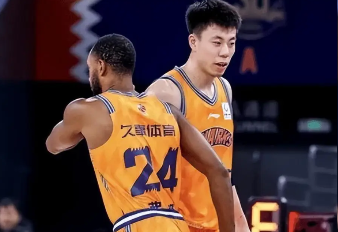三万一张票，下不去手！尼克斯球迷攻陷圣城