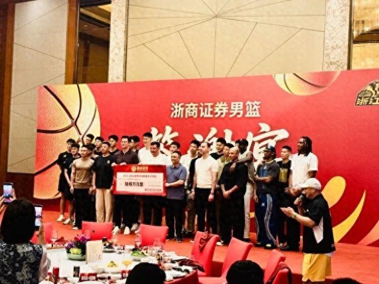 多队有意特纳 雄鹿索要首轮签