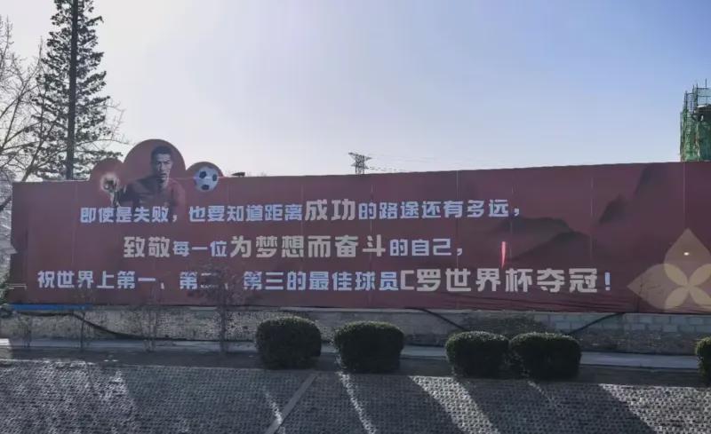 米兰体育四场失利合计被逆转71分！均龄25.06岁成马刺借口？官推发声力挺