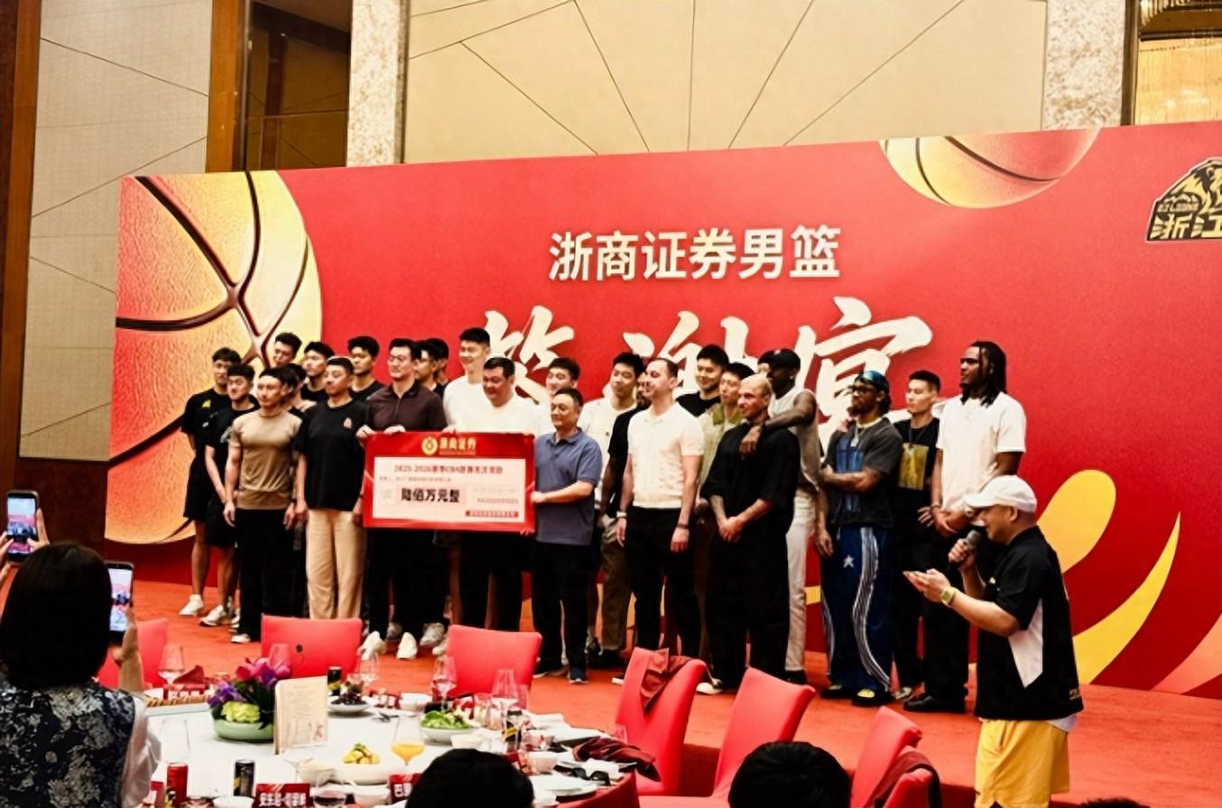米兰体育总决赛半场文班亚马5帽冲纪录