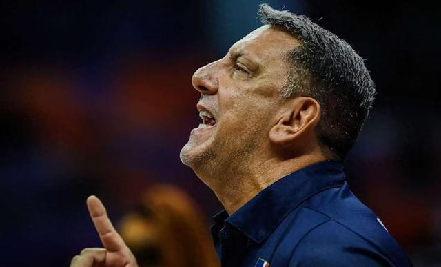 米兰体育尼克斯成NBA首支赛季双冠王 米兰体育尼克斯成NBA首支赛季双冠王