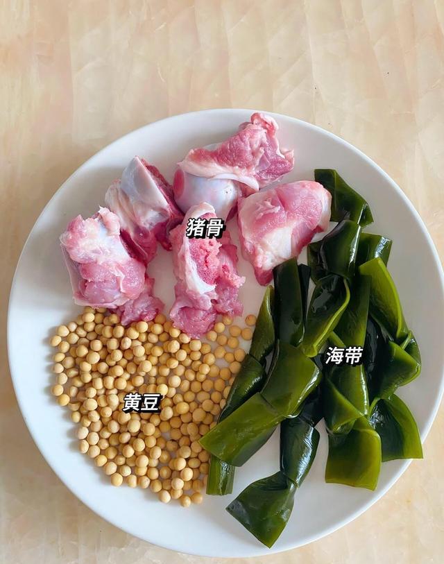 纽约尼克斯终结53年冠军荒，球迷狂欢点燃全城