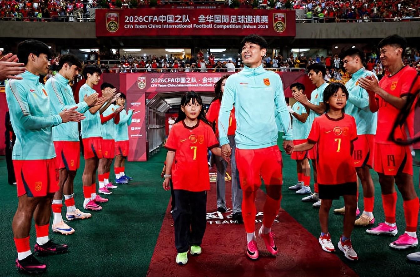 季后赛打完,5位一战成名的小角色:哈珀巨星潜质,八寸打出身价 季后赛打完,5位一战成名的小角色:哈珀巨星潜质,八寸打出身价