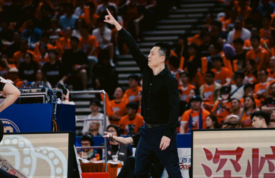 米兰体育尼克斯夺冠将登吉米今夜秀 米兰体育尼克斯夺冠将登吉米今夜秀