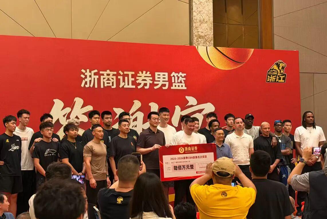 16胜3负夺冠,尼克斯创自2017年勇士后季后赛最佳战绩 16胜3负夺冠,尼克斯创自2017年勇士后季后赛最佳战绩