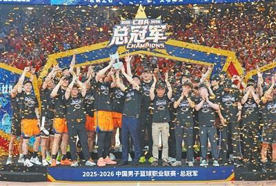 3年2.2亿！曝三方交易啊！杰伦布朗或换字母哥