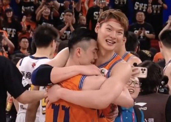 3比1领先,尼克斯剑指53年来首冠 3比1领先,尼克斯剑指53年来首冠