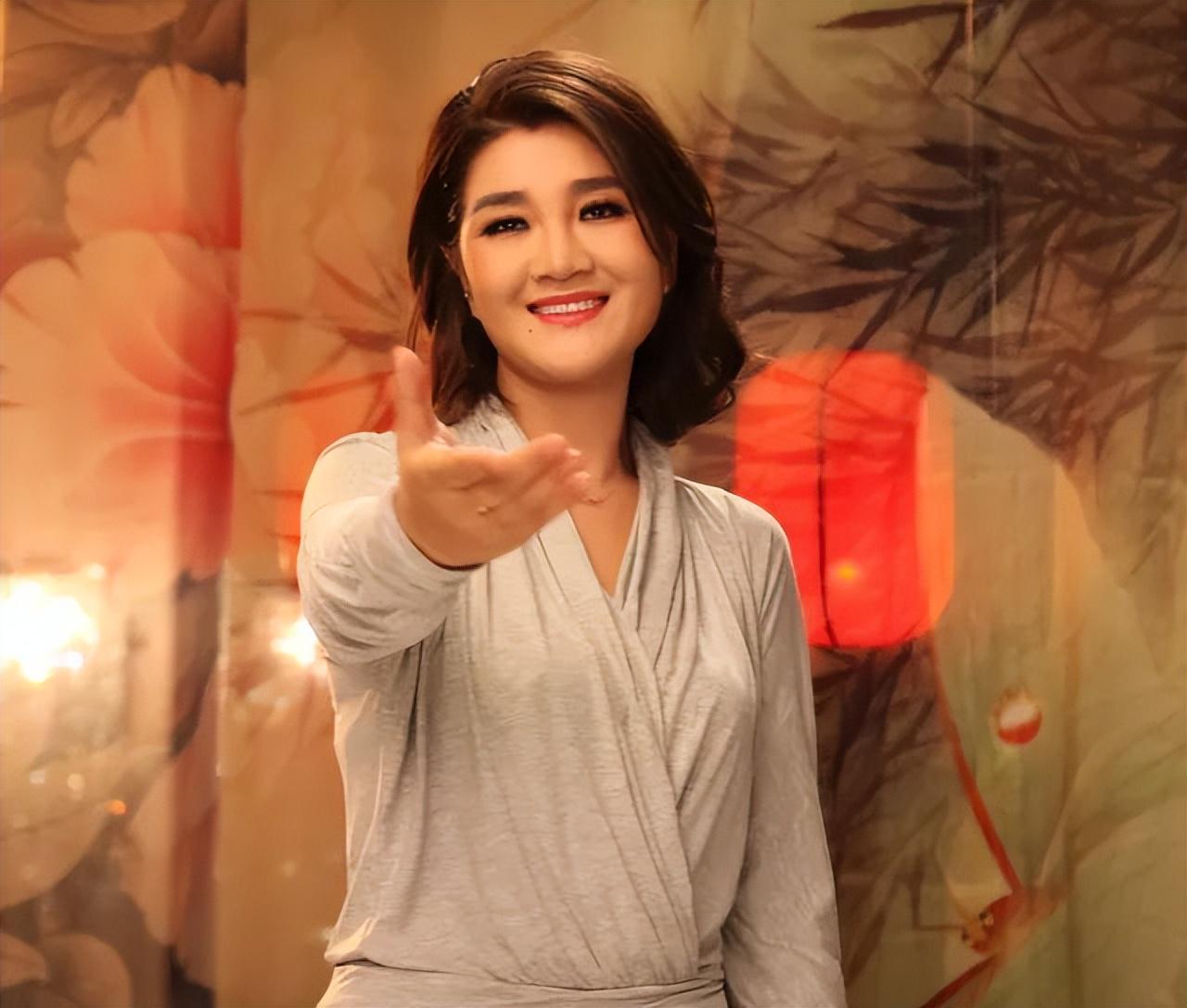 文班19+14+5封盖,哈珀比肩2传奇带不动双枪,马刺1 文班19+14+5封盖,哈珀比肩2传奇带不动双枪,马刺1