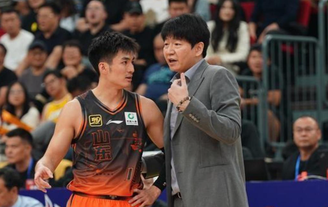 尽管季后赛五年内四次被库里淘汰出局，但哈登表现完胜库里？