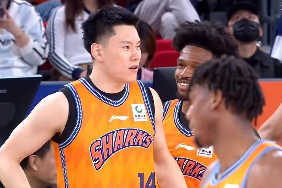 米兰体育湖人试训冈萨加大六中锋,如果他落选,他就是双向合同的理想人选 米兰体育湖人试训冈萨加大六中锋,如果他落选,他就是双向合同的理想人选