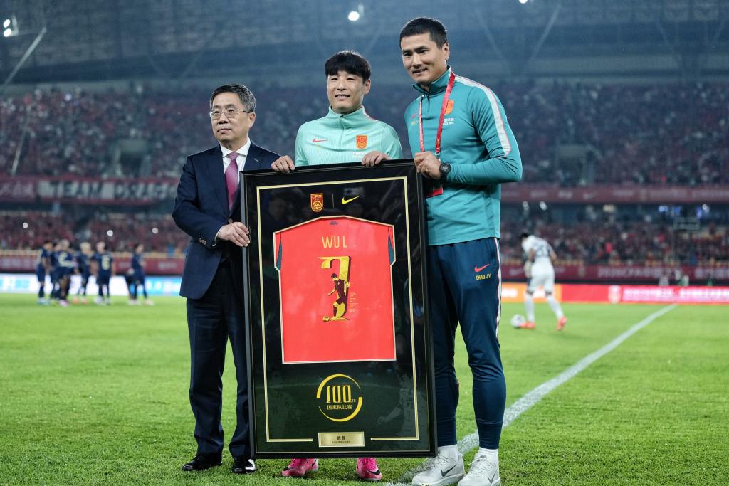 全部战平，世界杯历史首次单一比赛日两个小组全部平局
