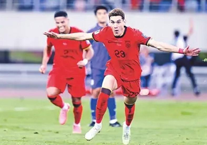 德国门将诺伊尔创纪录:参加5届世界杯,追平马特乌斯 德国门将诺伊尔创纪录:参加5届世界杯,追平马特乌斯
