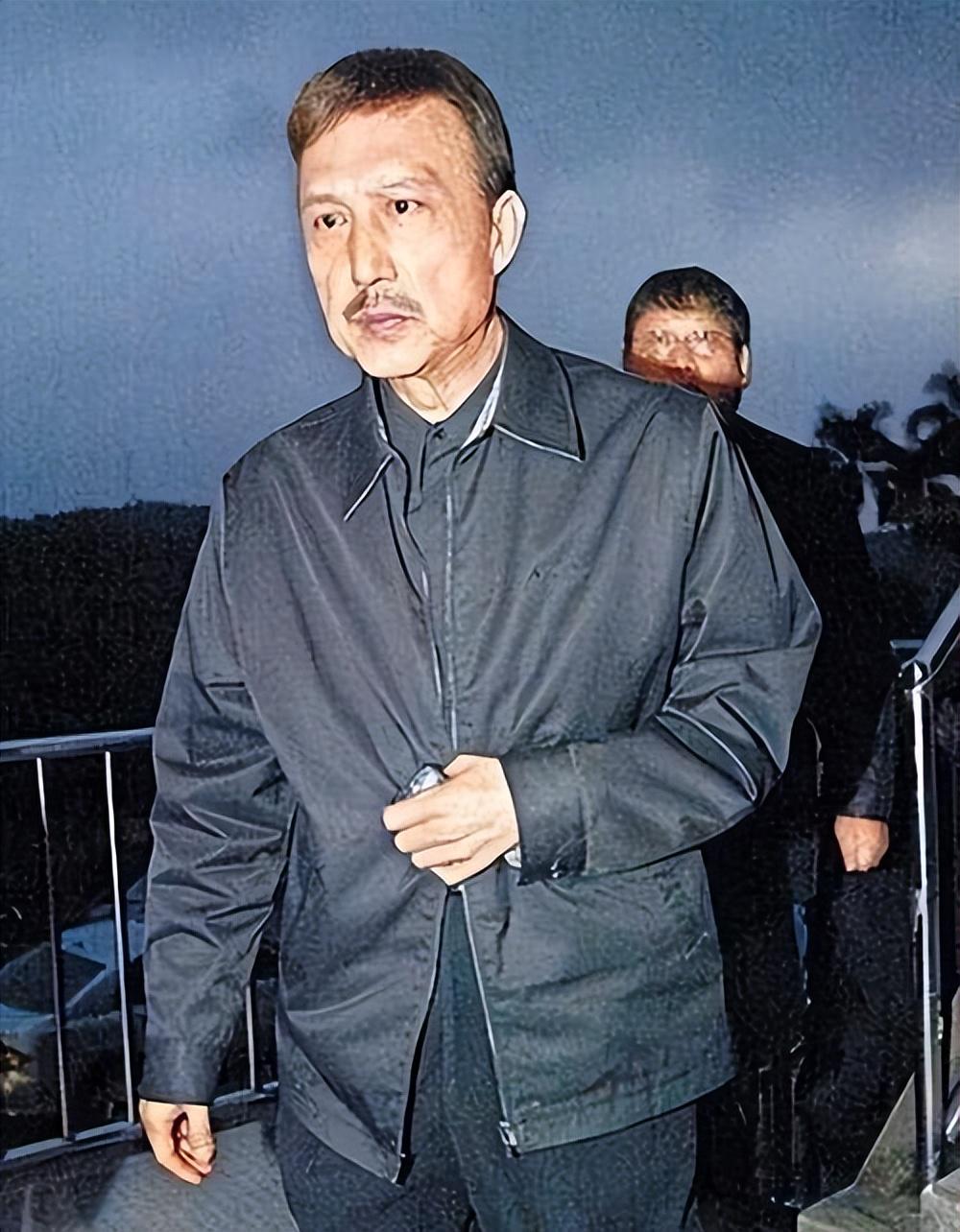图片报：反对红牛商业化模式，门兴球迷组织将继续抗议莱比锡